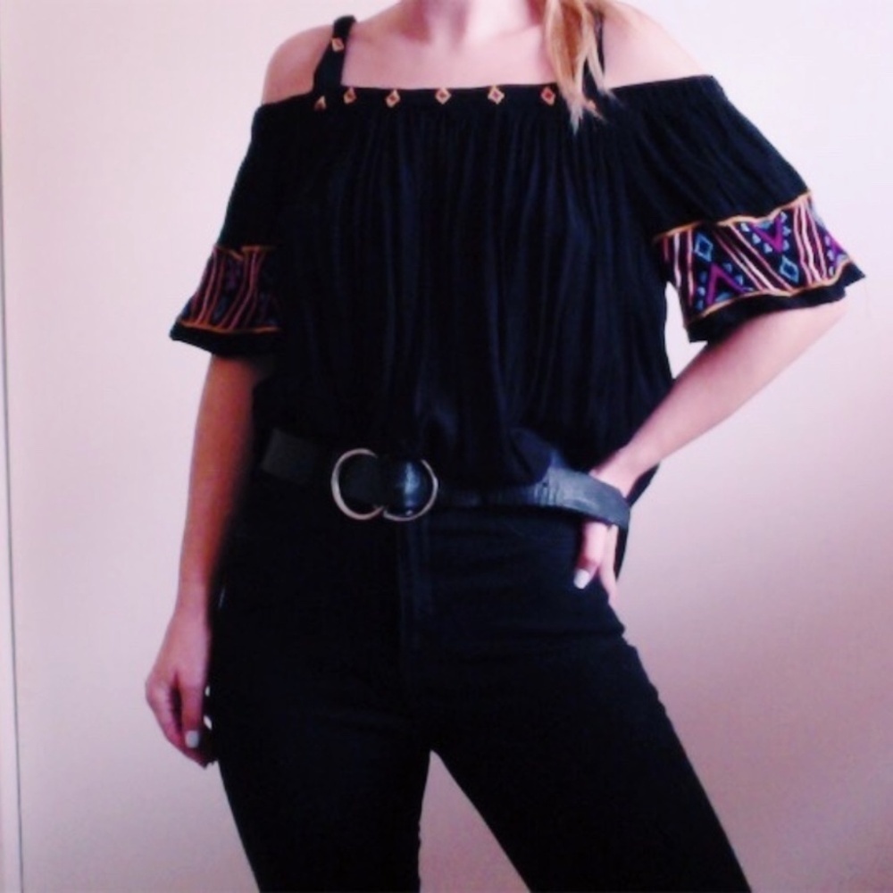 Japna‎ Off the Shoulder with Straps Black Embroidered Boho Top Size M